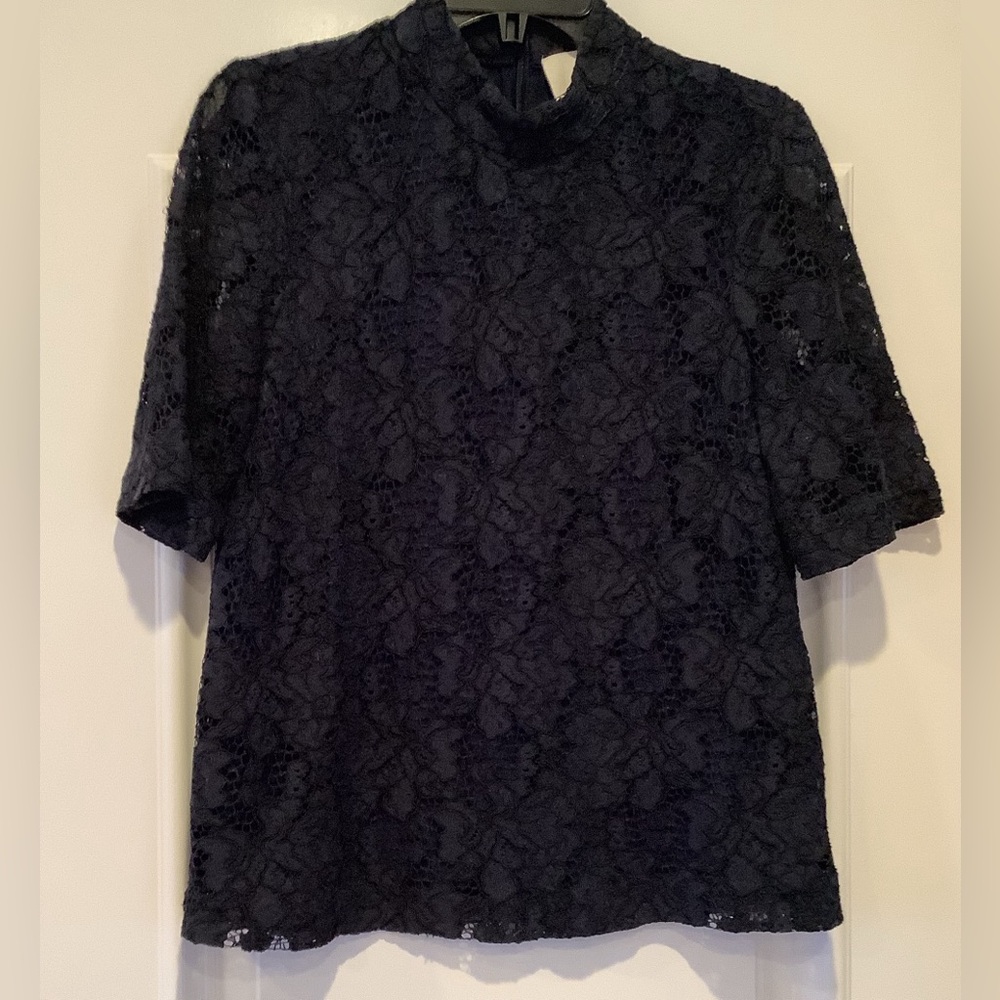 JUST Blouse Top Size Small Navy Blue Floral Lace Overlay Short Sleeves Mockneck